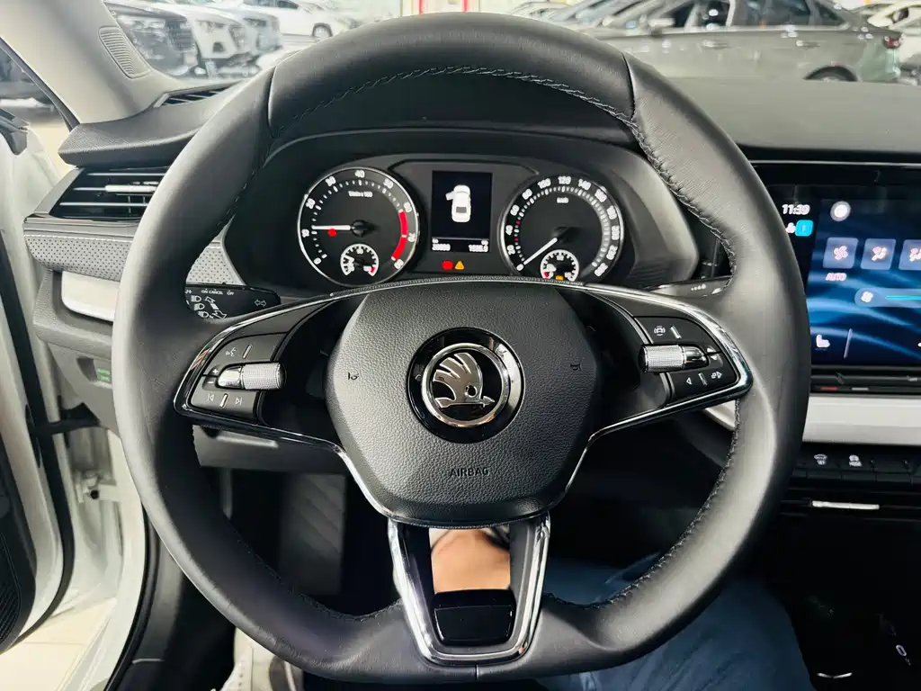 Skoda Octavia — миниатюра 5