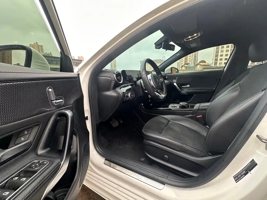 MERCEDES-BENZ A CLASS