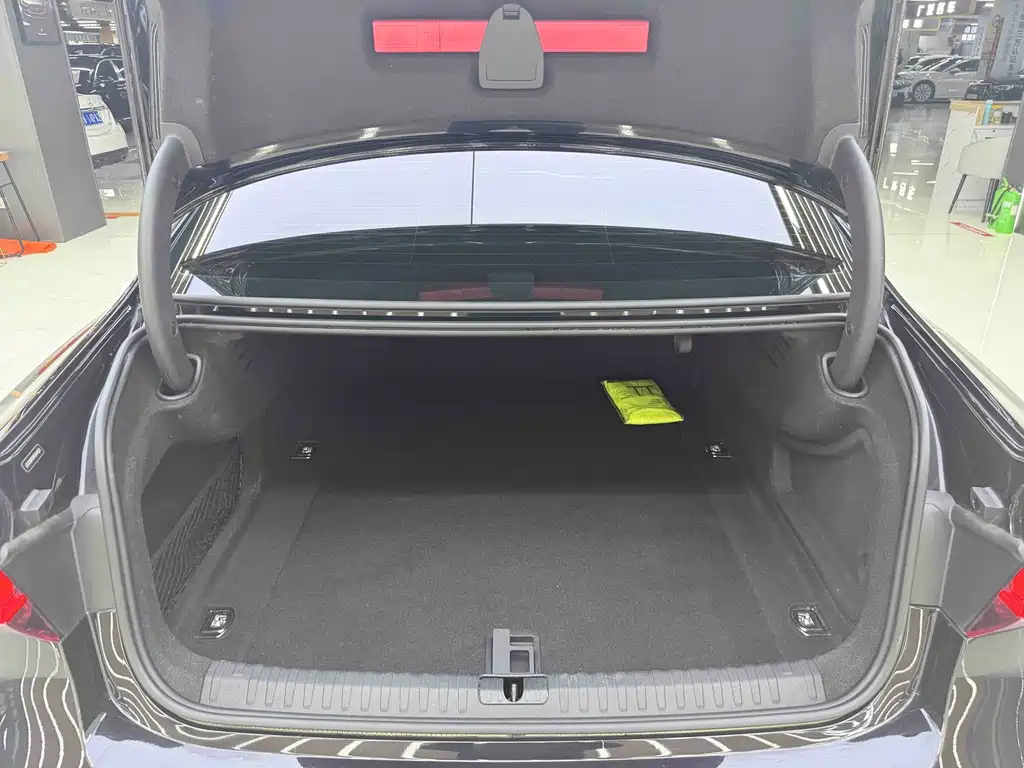 Audi A7L — миниатюра 17