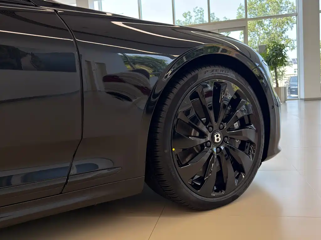 Bentley Continental PHEV — миниатюра 8