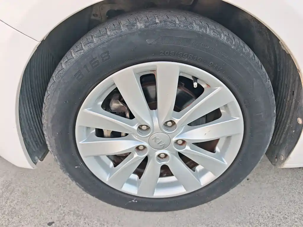 Kia K3 — миниатюра 8