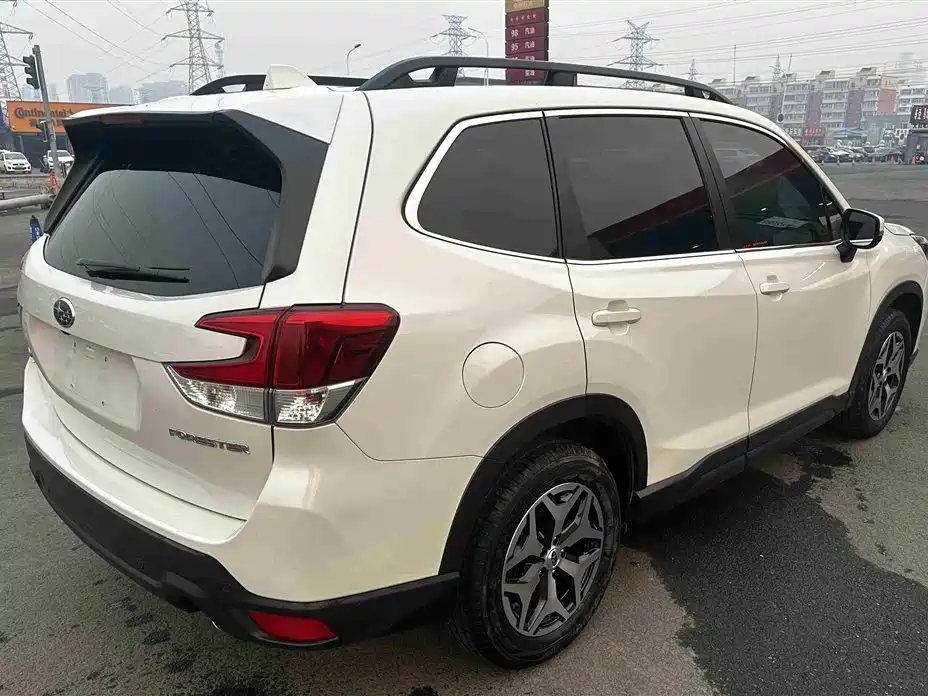 SUBARU FORESTER
