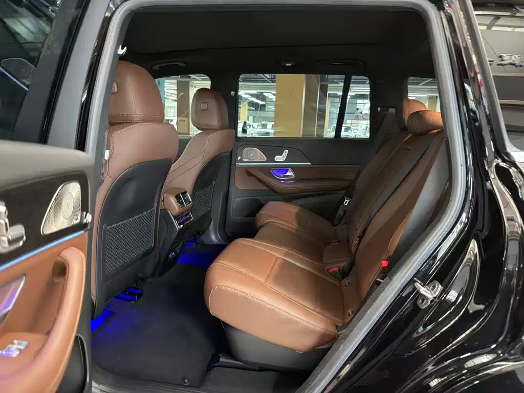 Mercedes-Benz GLS — миниатюра 13