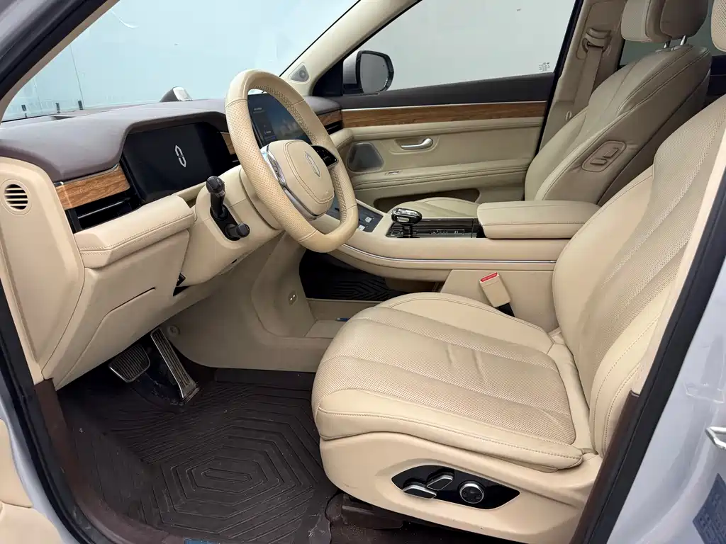 AITO ASK THE WORLD M7