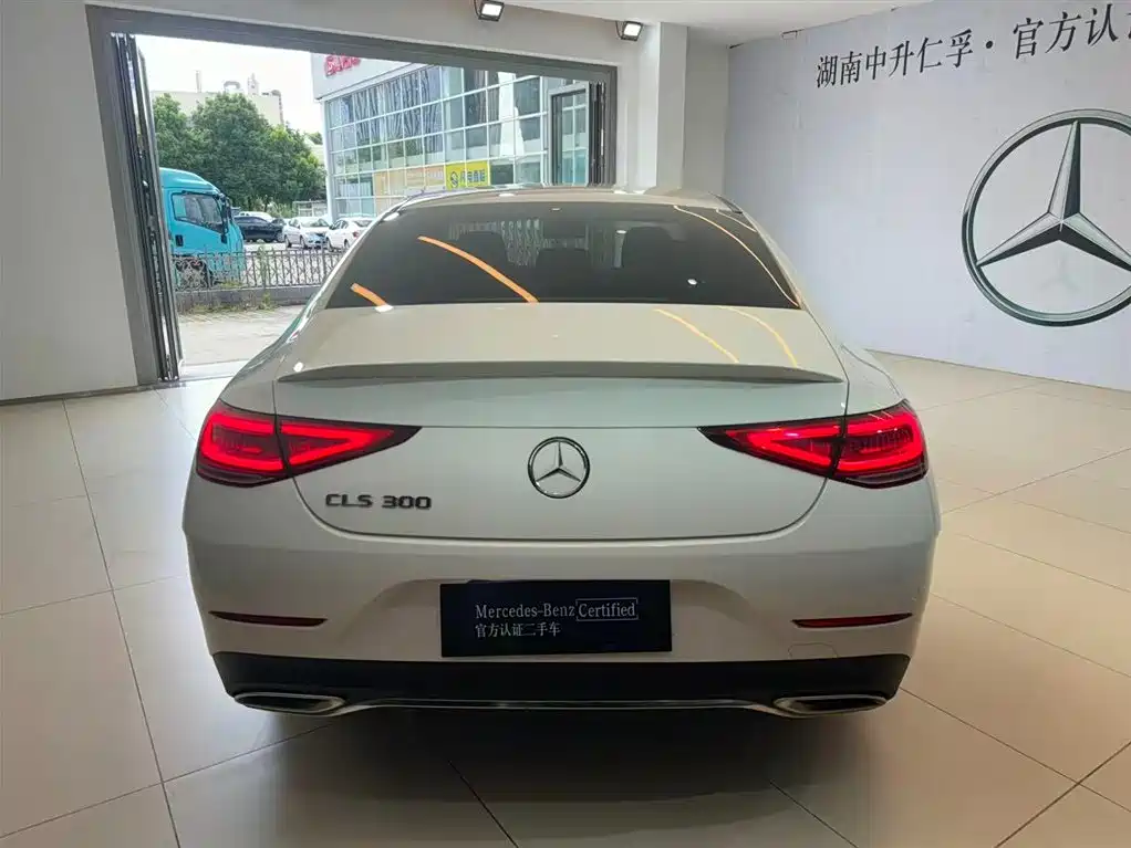 Mercedes-Benz CLS