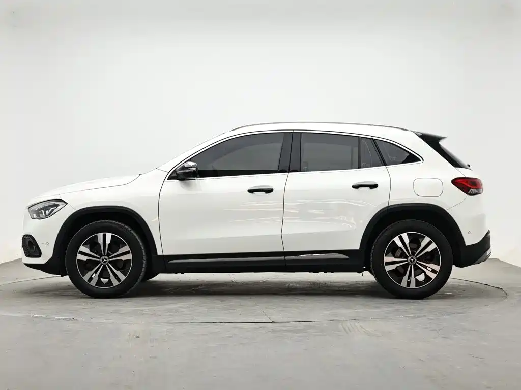 Mercedes-Benz GLA — миниатюра 5