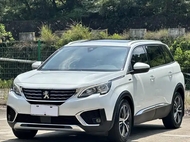 PEUGEOT  5008 2018
