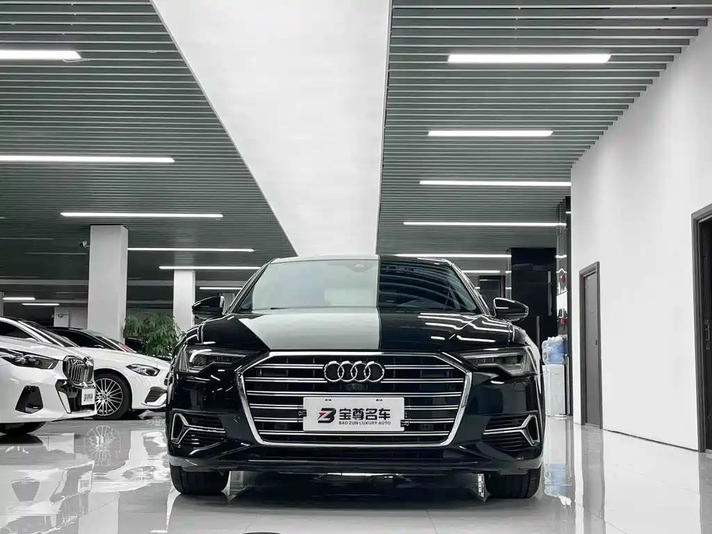Audi A6L 2023 40 TFSI Luxury