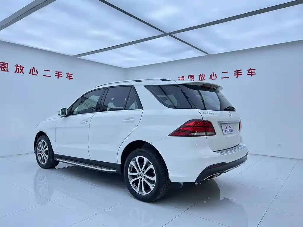 MERCEDES-BENZ GLE