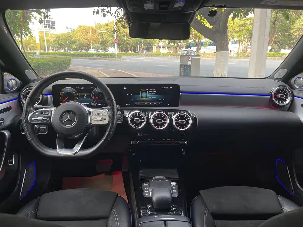 Mercedes-Benz A-Class A 2020 A 220 L 4MATIC Sport