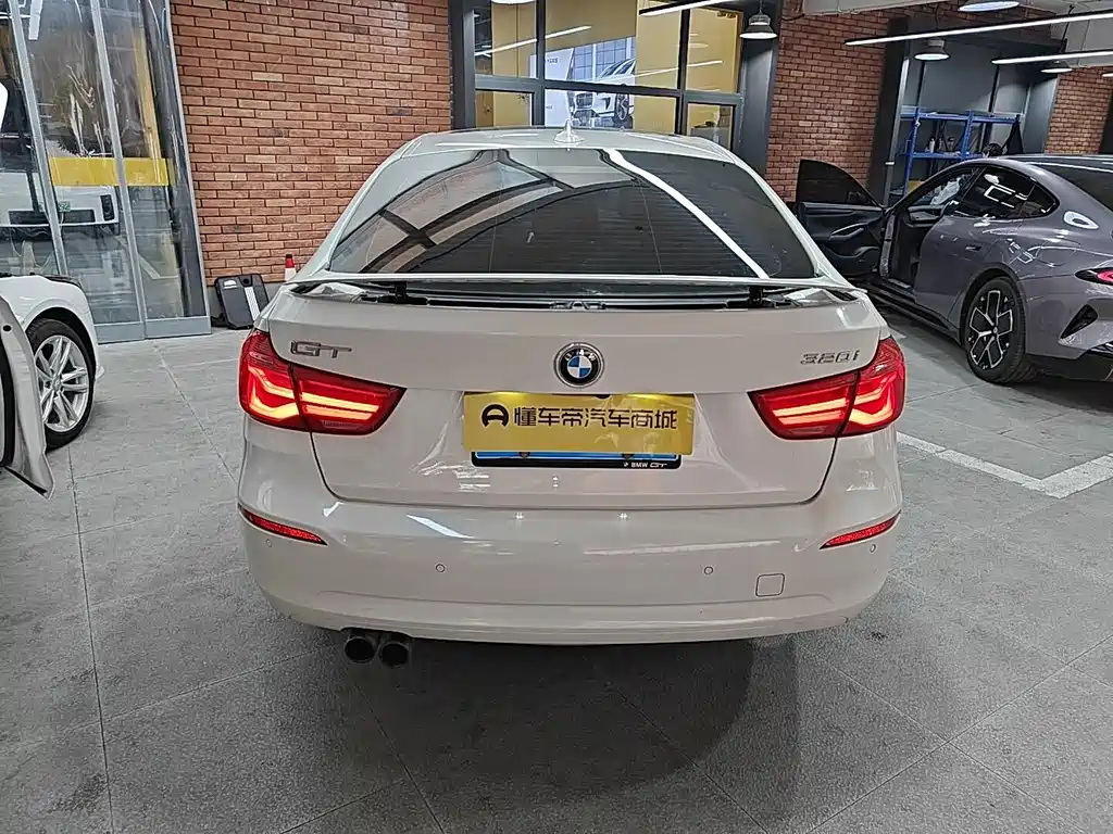 BMW 3 Series GT — миниатюра 8