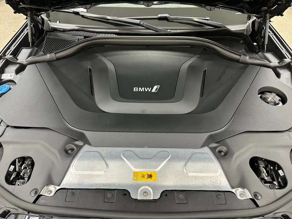 BMW iX3 — миниатюра 29