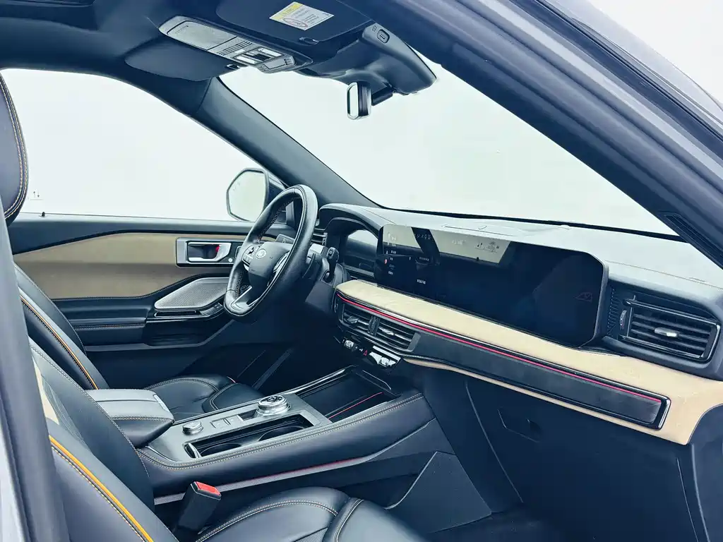 Ford Explorer — миниатюра 15