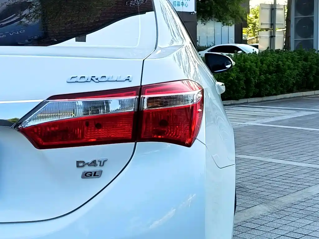 Toyota Corolla — миниатюра 14