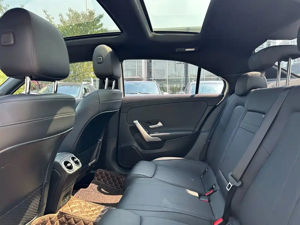 MERCEDES-BENZ  A CLASS