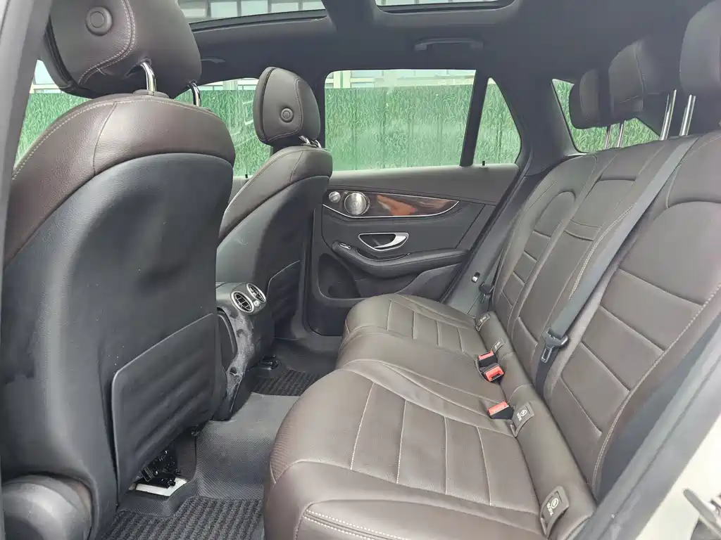 Mercedes-Benz GLC — миниатюра 9