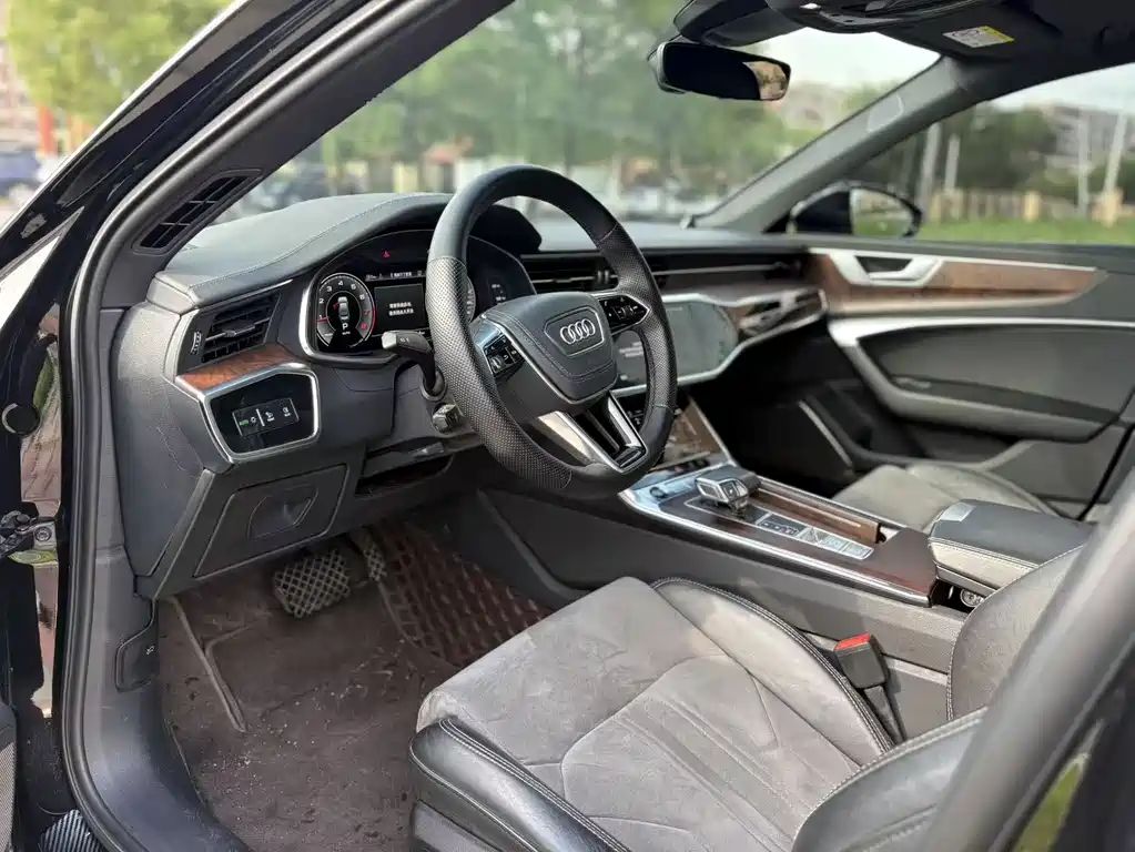 Audi A6L 2023 45 TFSI quattro