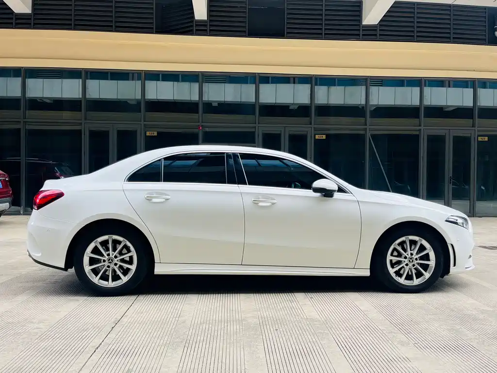 Mercedes-Benz A-Class A 2021 A 200 L Sport Fashion