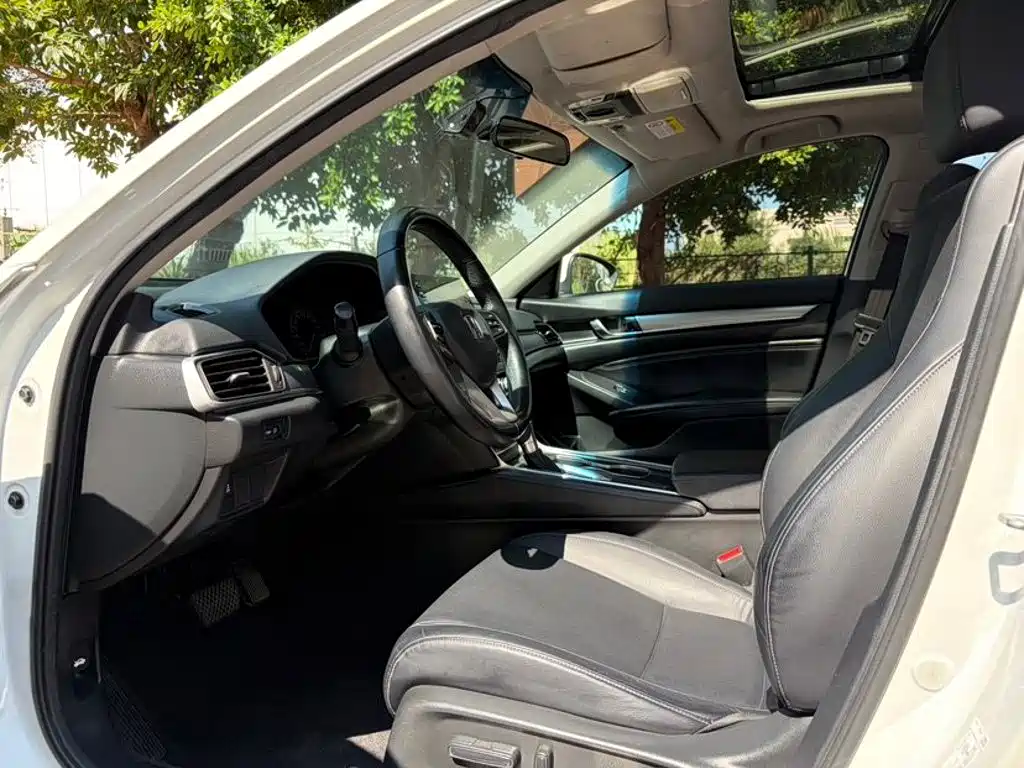 Honda Accord — миниатюра 4