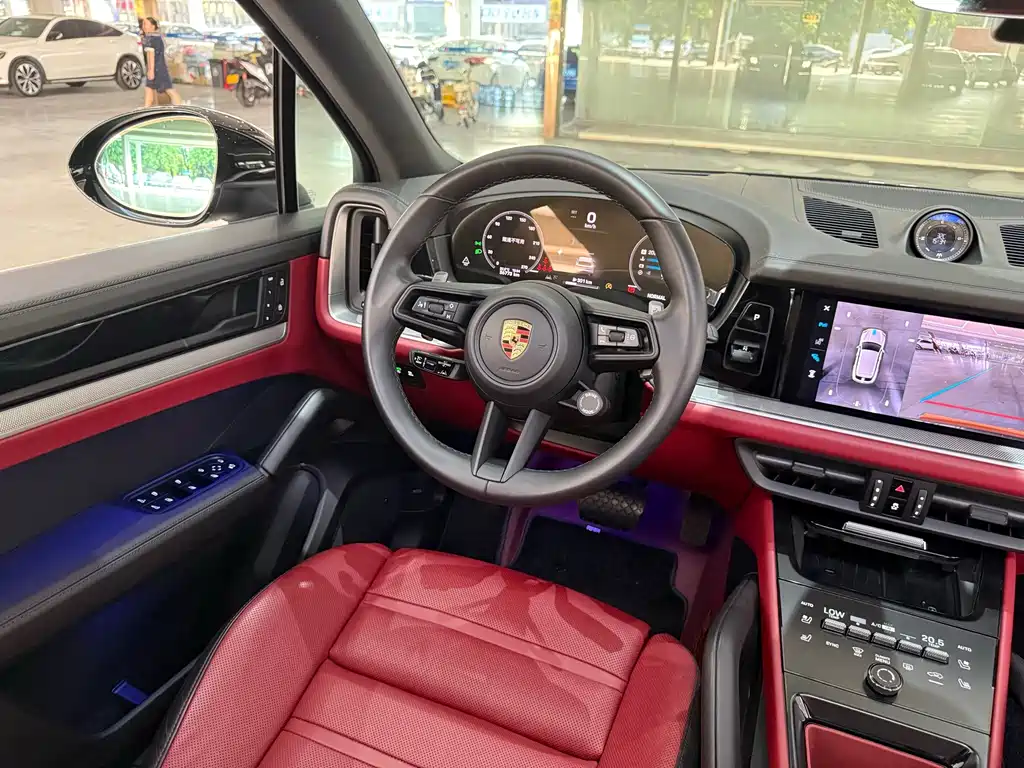 Porsche Cayenne — миниатюра 14