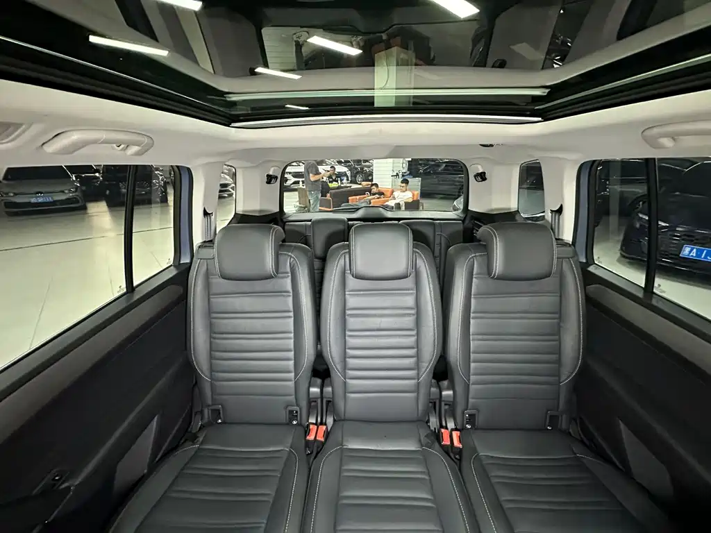 Volkswagen Touran — миниатюра 22