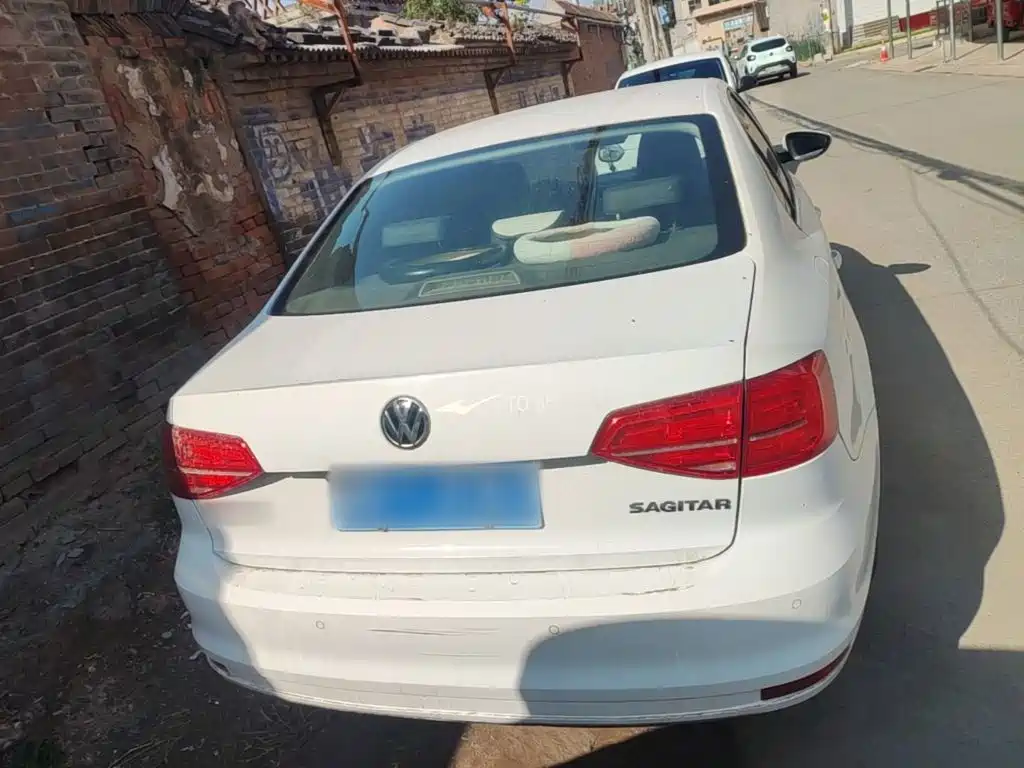 Volkswagen Sagitar — миниатюра 6