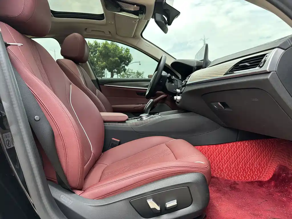 BMW 5 Series New Energy 535Le Luxury Package, фото 10