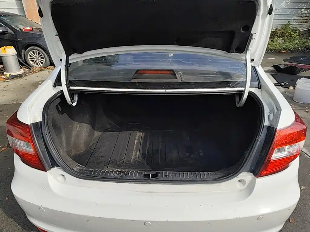 Geely Vision — миниатюра 19