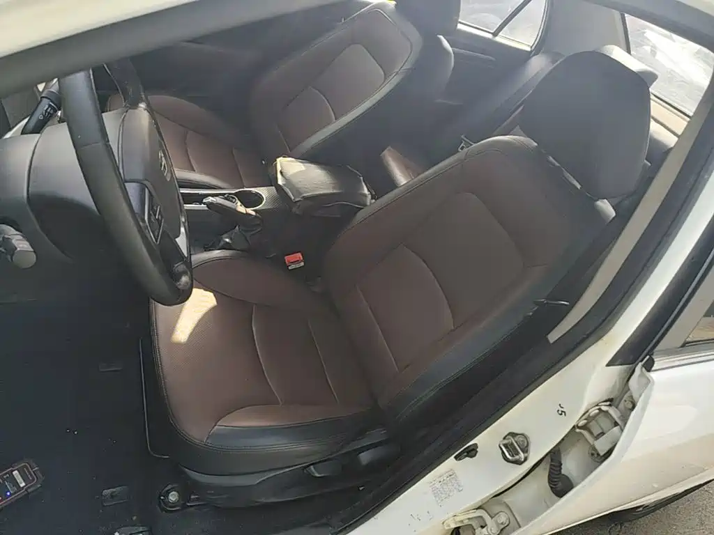 Geely Vision — миниатюра 15
