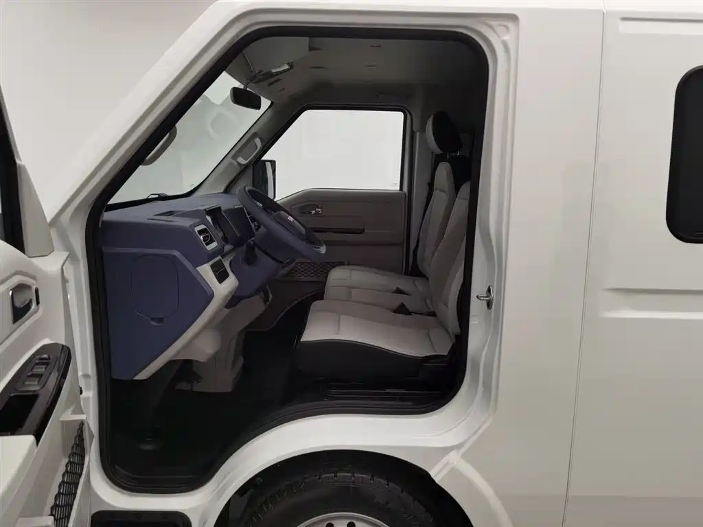 SRM XINYUAN XINYUAN E3