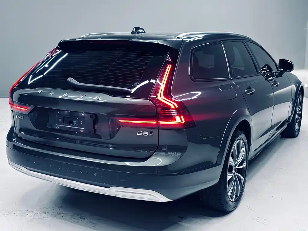 Volvo V90 2021 Cross Country B5 AWD