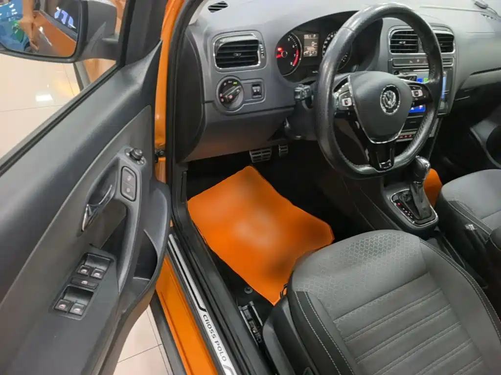 Volkswagen Polo — миниатюра 12