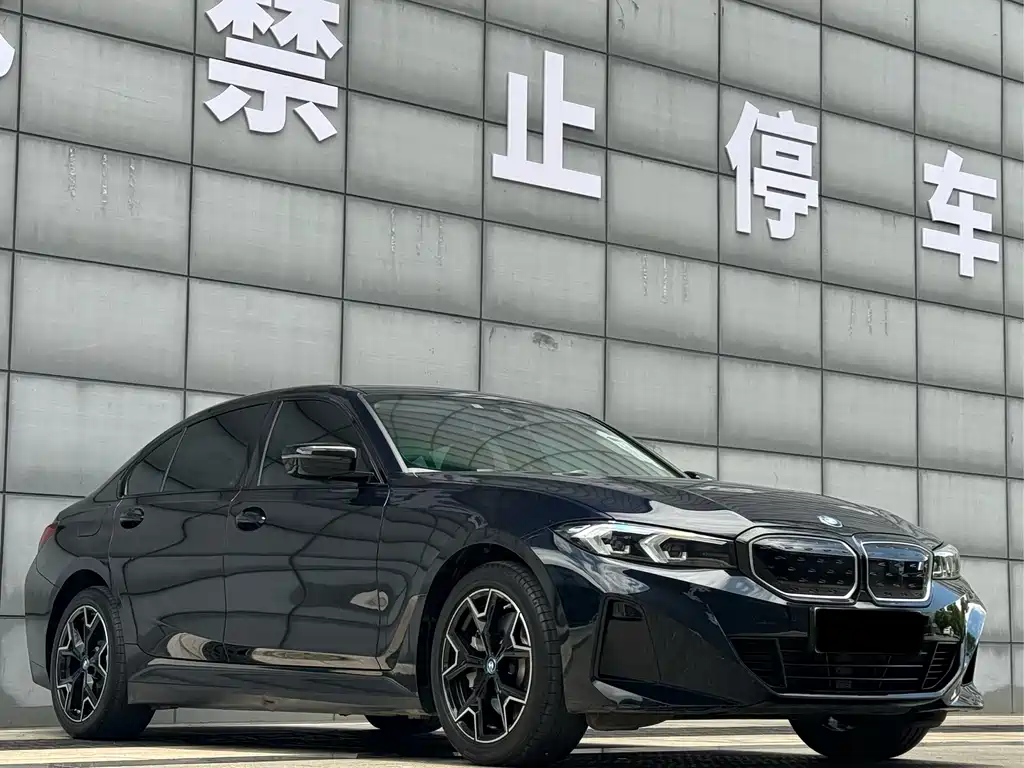 BMW i3 2024 eDrive 40 L