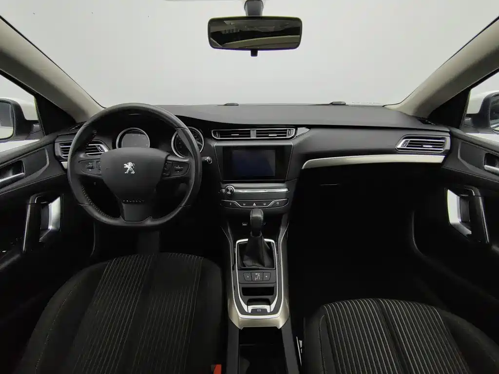 Peugeot 408 — миниатюра 5