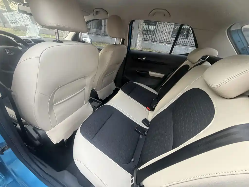 Skoda Fabia — миниатюра 10