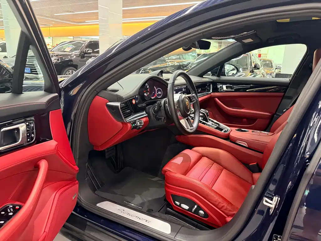Porsche Panamera — миниатюра 4