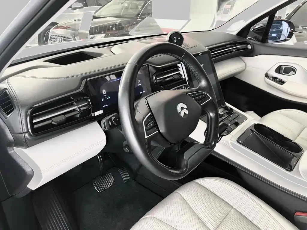 NIO ES8 — миниатюра 16