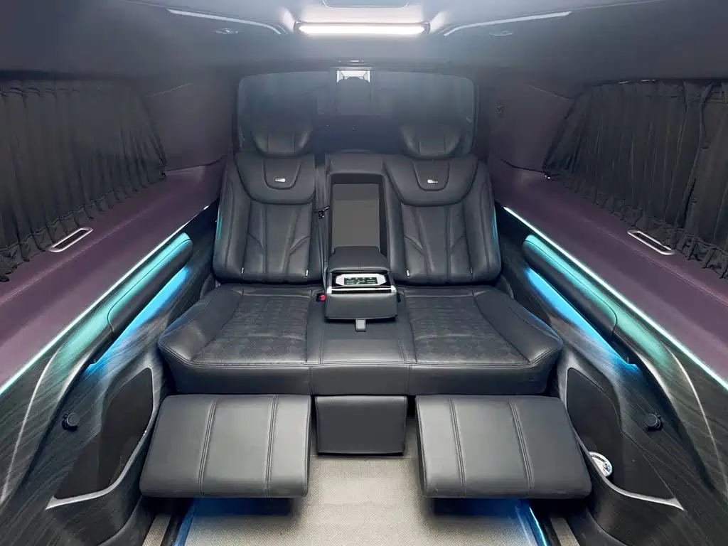 MERCEDES-BENZ V CLASS