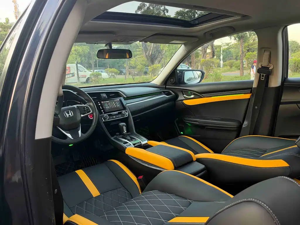 Honda Civic — миниатюра 8