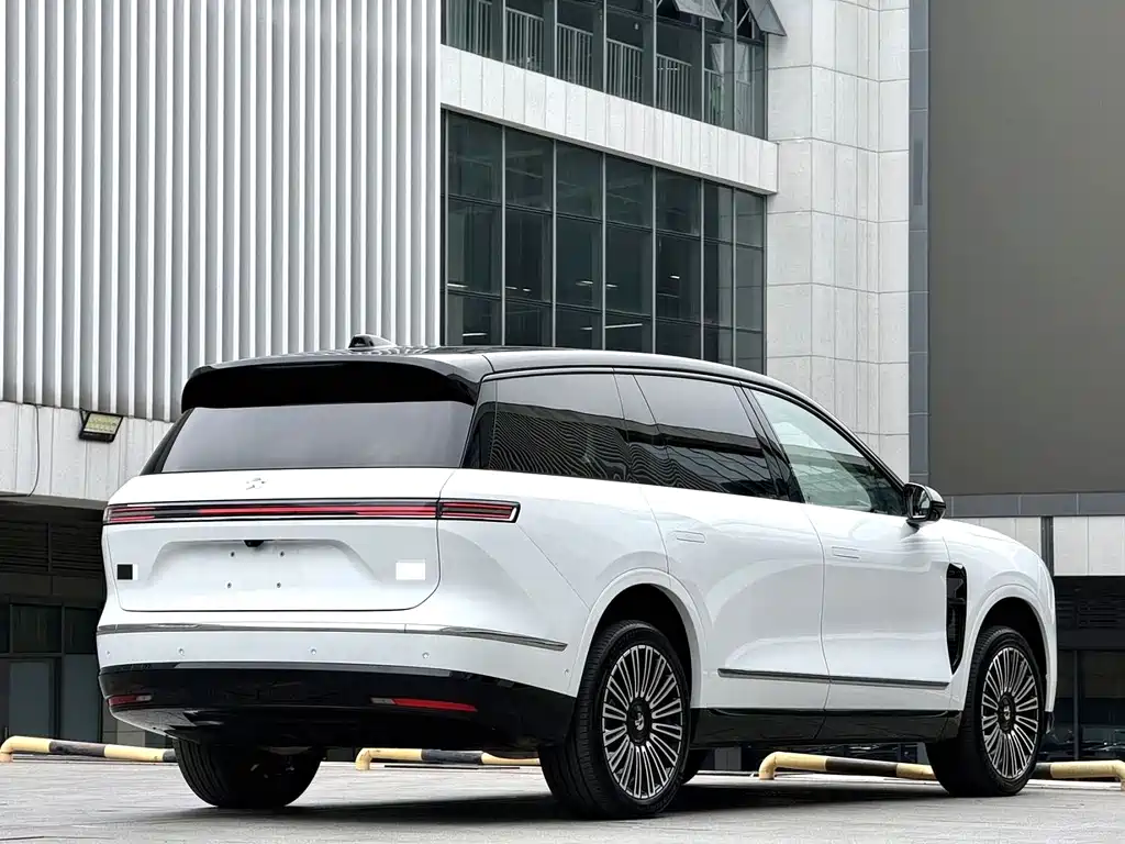 NIO ES8 — миниатюра 7