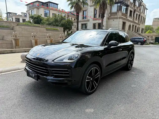 PORSCHE CAYENNE 2020