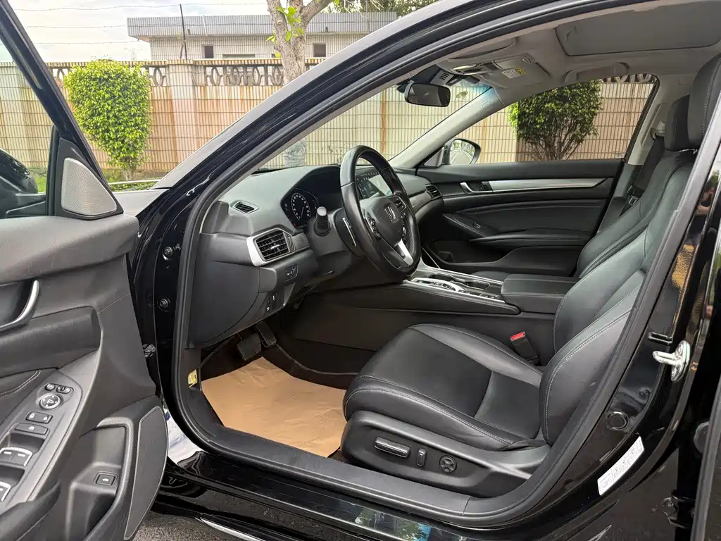 Honda Accord — миниатюра 4