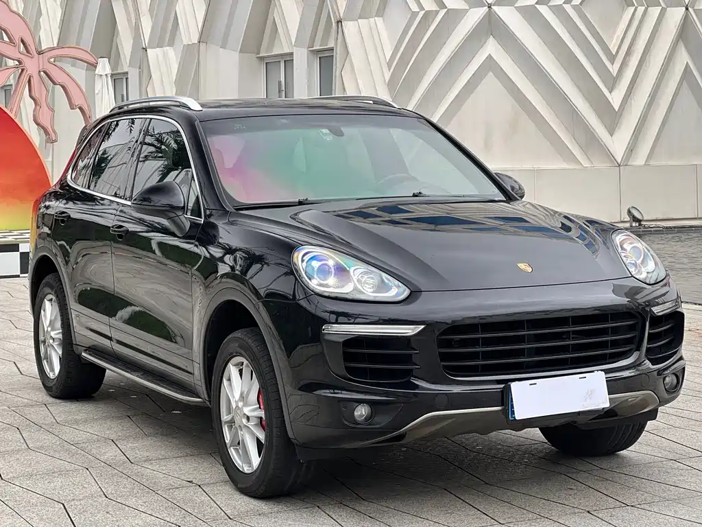 PORSCHE CAYENNE