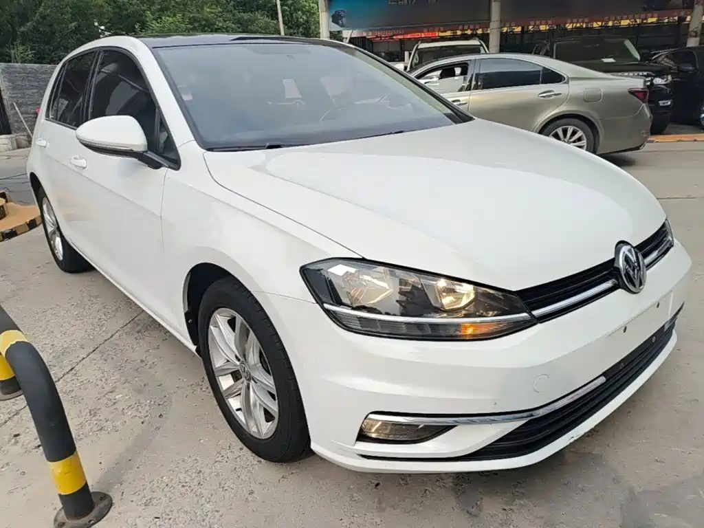Volkswagen Golf 2018 230TSI AT Comfort
