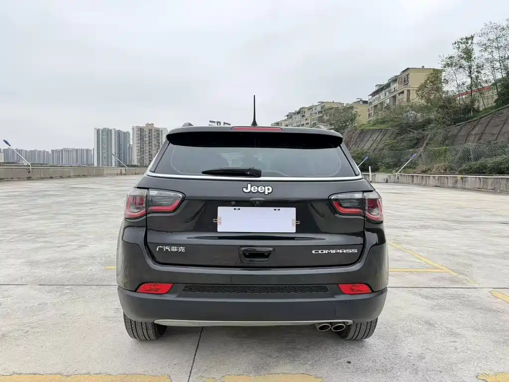 Jeep Compass — миниатюра 15
