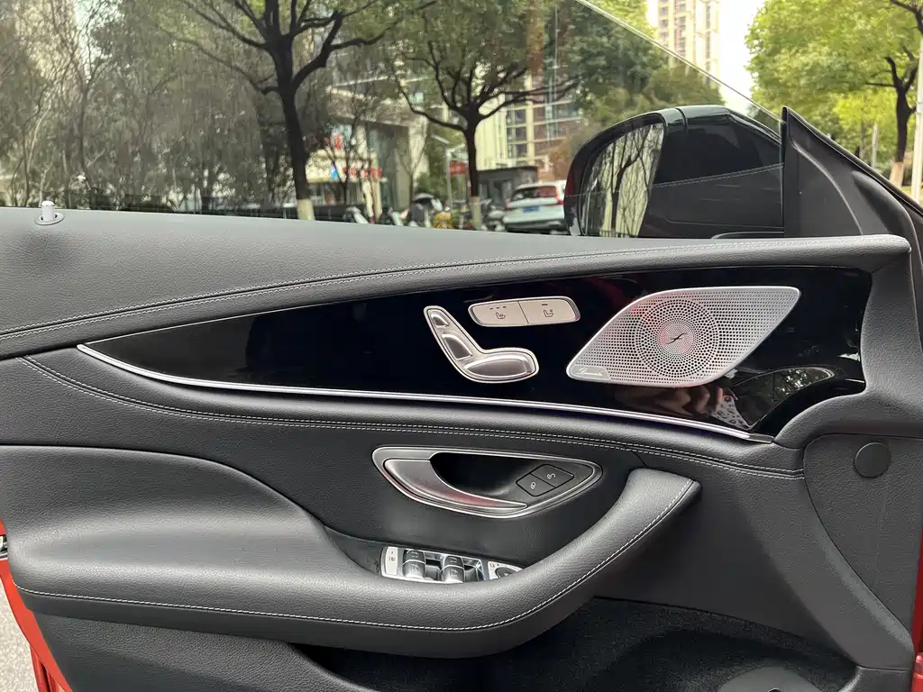 MERCEDES-BENZ AMG GT