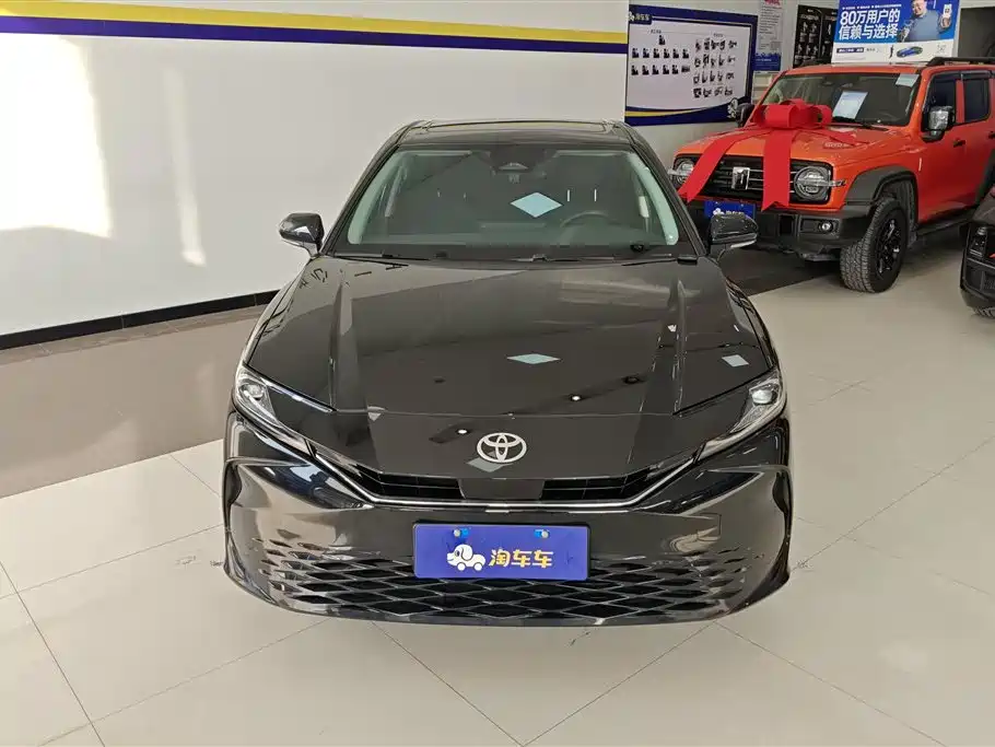 TOYOTA CAMRY