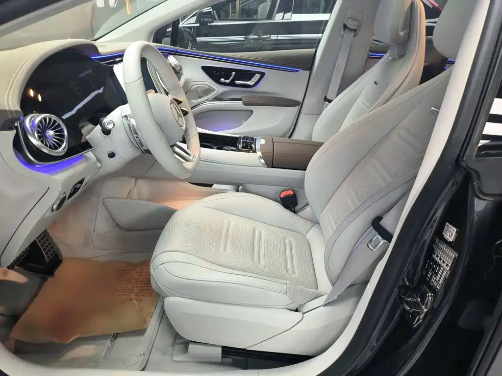 Mercedes-Benz EQS AMG — миниатюра 18