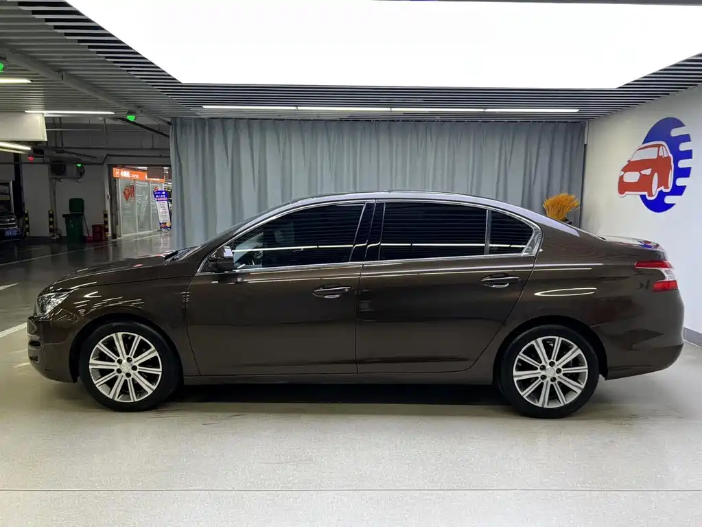 Peugeot 408 2014 1.8L AT Luxury
