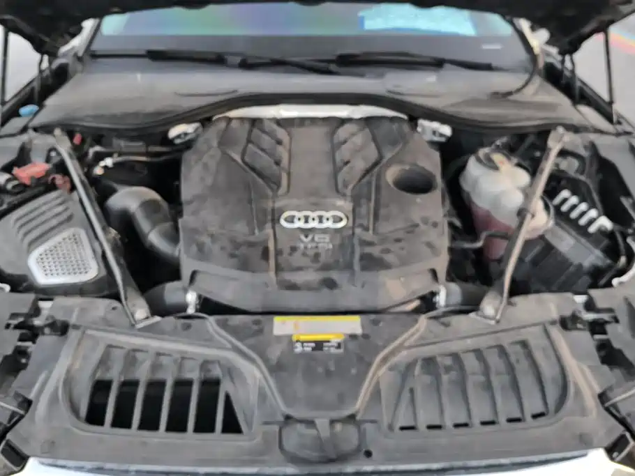 Audi A8 — миниатюра 10